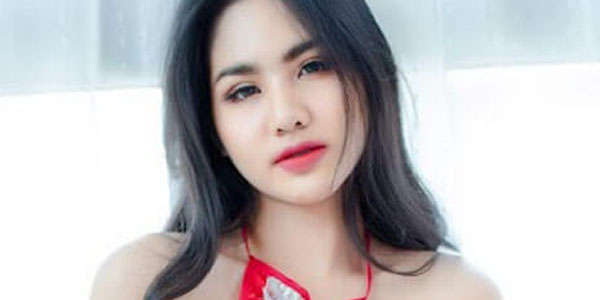 สาวหน้าไทยหีสวยตาคมนมโต