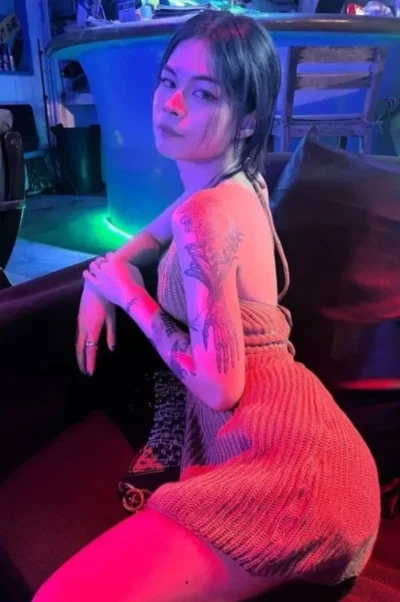 หลุดน้องเอมมี่แหกหี-รูปโป้-หี-สาวไทย4